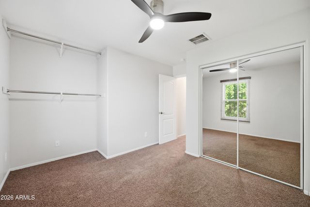 2250 E WAYLAND Drive, Phoenix, AZ 85040