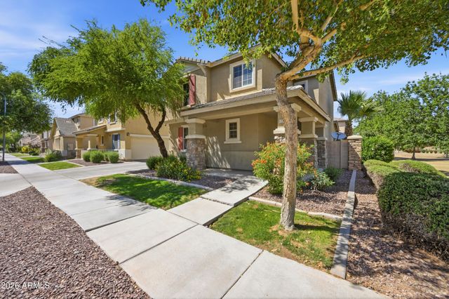 2250 E WAYLAND Drive, Phoenix, AZ 85040