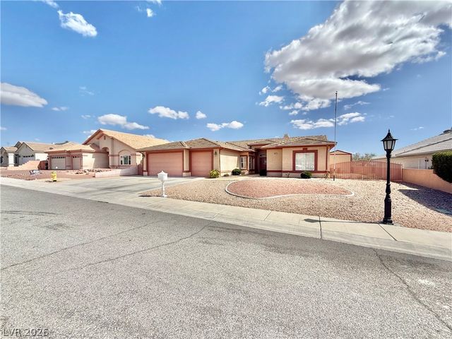 3551 East Vineyard Drive, Pahrump, NV 89048