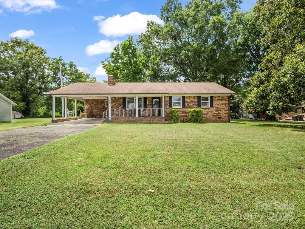 501 Weaver Street, Cherryville, NC 28021