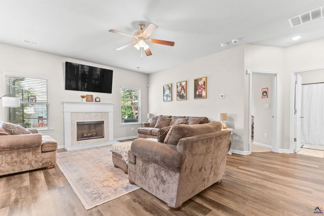 212 Tyndall Way, Perry, GA 31069