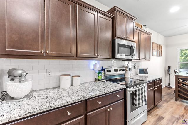 212 Tyndall Way, Perry, GA 31069