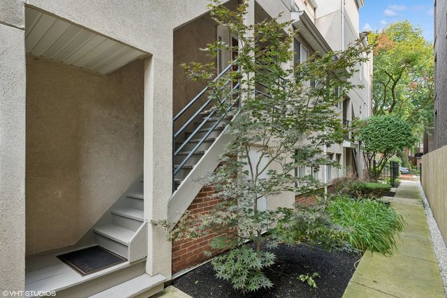 2660 N Bosworth Avenue 2SW, Chicago, IL 60614
