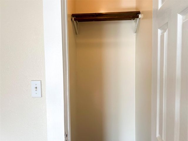 617 12th Street 4, Huntsville, TX 77340