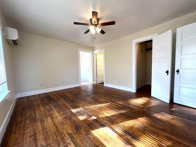 617 12th Street 4, Huntsville, TX 77340