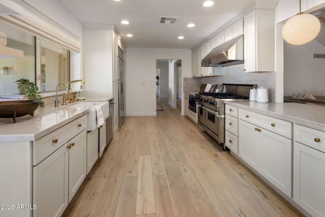 4601 E Solano Drive, Phoenix, AZ 85018