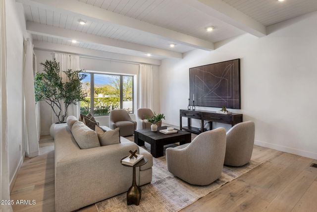 4601 E Solano Drive, Phoenix, AZ 85018