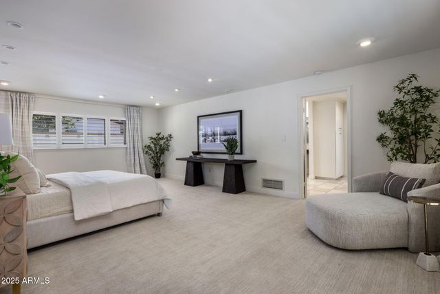 4601 E Solano Drive, Phoenix, AZ 85018