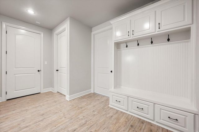 1210 N 14th Place, Wolfforth, TX 79382