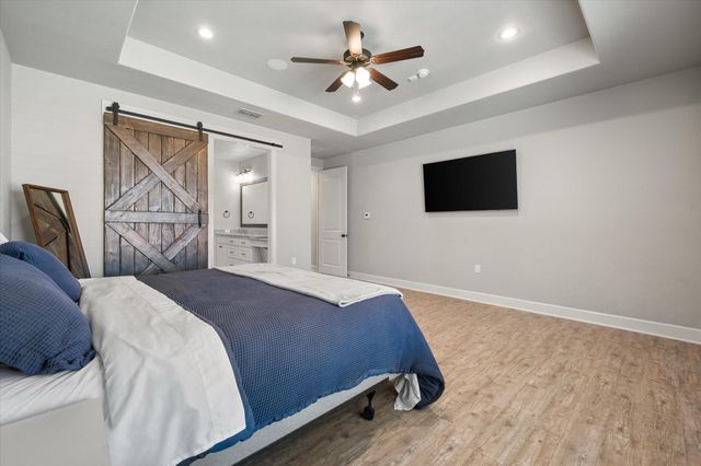 1210 N 14th Place, Wolfforth, TX 79382