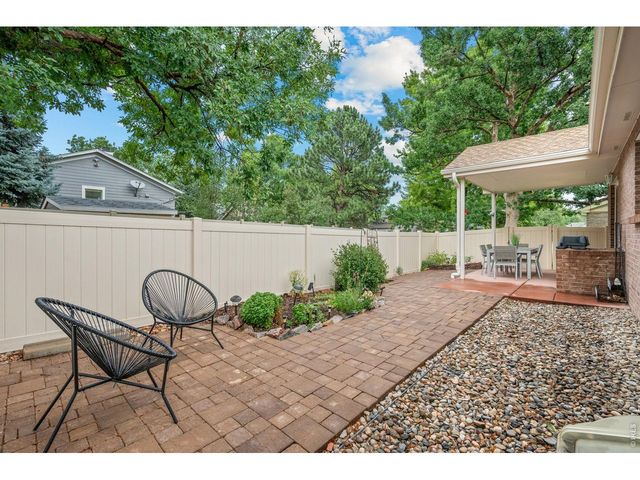 2675 S Johnson Cir, Lakewood, CO 80227