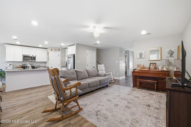 3317 Discovery Place, Ocean Springs, MS 39564