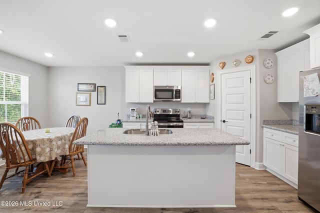 3317 Discovery Place, Ocean Springs, MS 39564