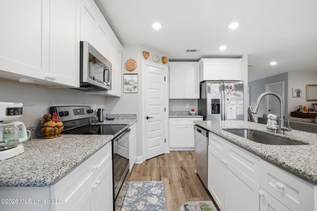 3317 Discovery Place, Ocean Springs, MS 39564