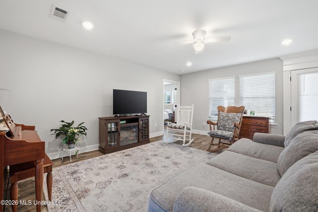 3317 Discovery Place, Ocean Springs, MS 39564