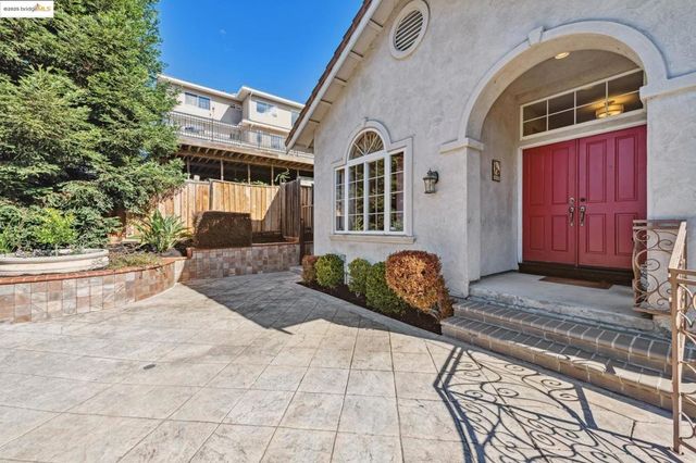 2281 Hidden Oaks Dr, Hayward, CA 94541