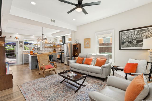 523 W HIGHLAND BLVD, San Antonio, TX 78210