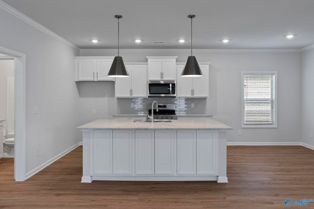 17407 Brooklawn Street, Athens, AL 35611