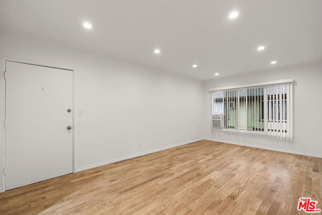 1235 N Harper Avenue 20, West Hollywood, CA 90046