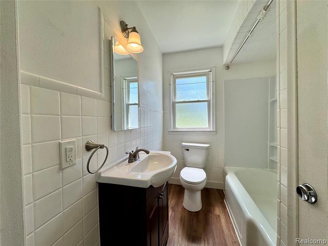 3734 Capitol Avenue, Warren, MI 48091