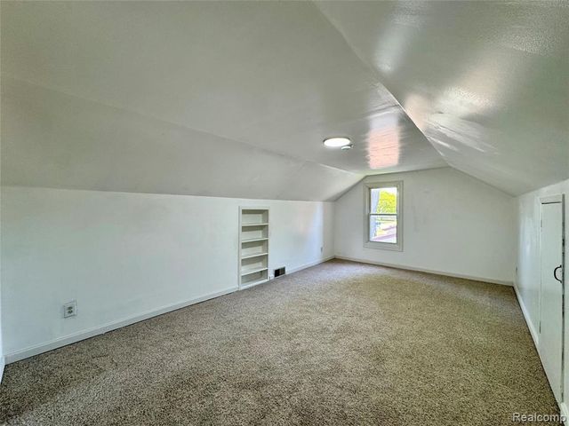 3734 Capitol Avenue, Warren, MI 48091