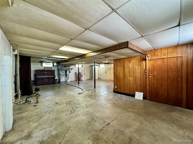 3734 Capitol Avenue, Warren, MI 48091