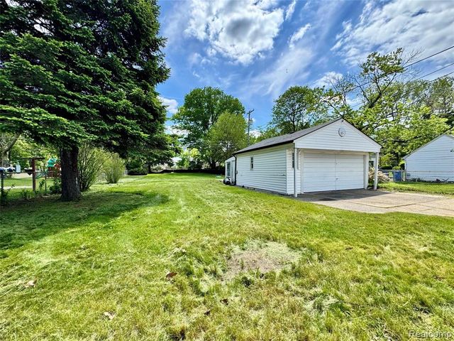 3734 Capitol Avenue, Warren, MI 48091