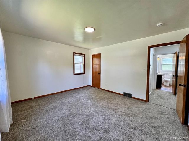 3734 Capitol Avenue, Warren, MI 48091