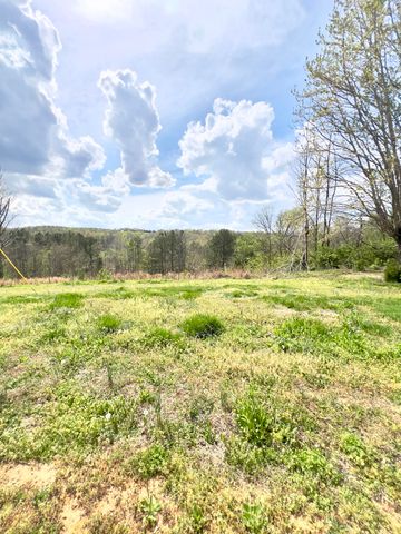 20467 N Greenville Road, White Plains, KY 42464