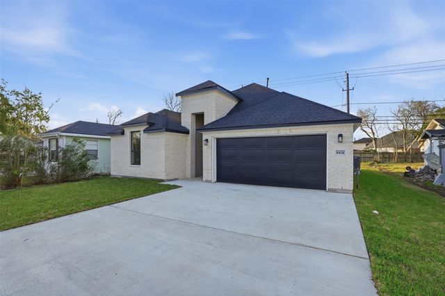 9428 Carlow Lane, La Porte, TX 77571