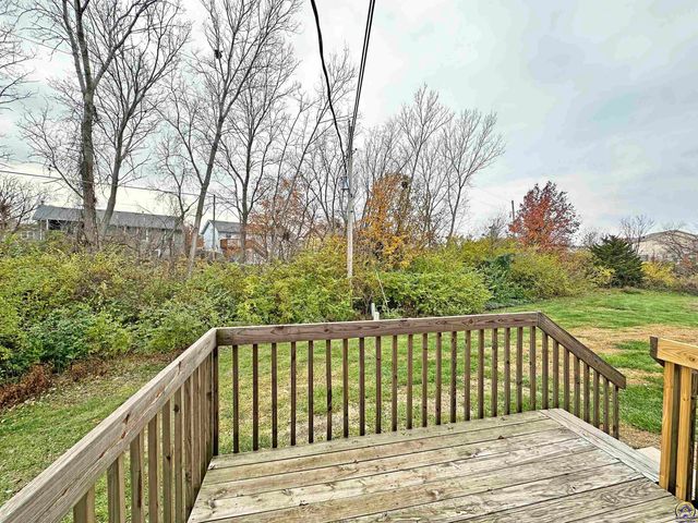 7345 SW 23rd CT, Topeka, KS 66614