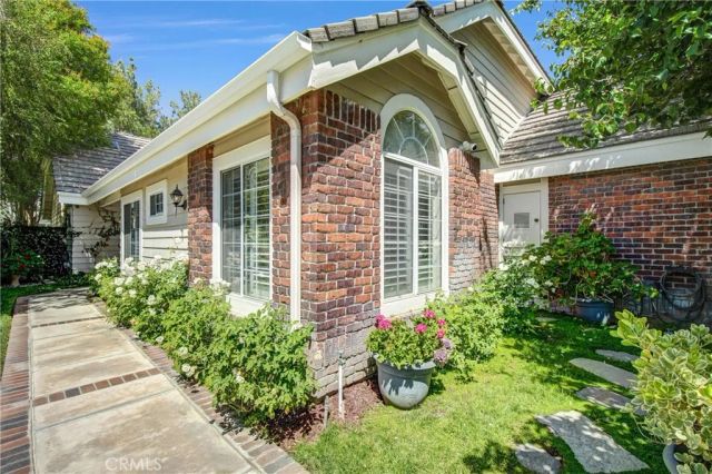 26064 Charonne Court, Valencia, CA 91355