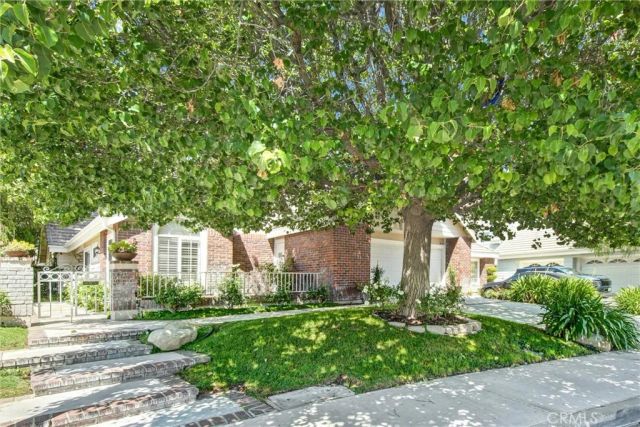 26064 Charonne Court, Valencia, CA 91355
