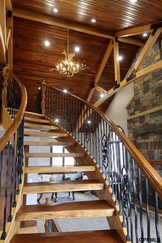 6192 Shady Lake Road, Columbus, NE 68601