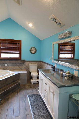 6192 Shady Lake Road, Columbus, NE 68601