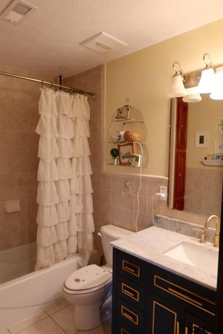 6192 Shady Lake Road, Columbus, NE 68601