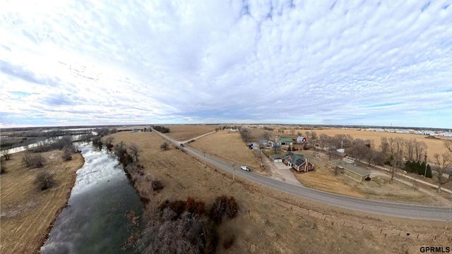 6192 Shady Lake Road, Columbus, NE 68601