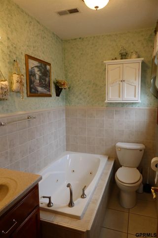 6192 Shady Lake Road, Columbus, NE 68601