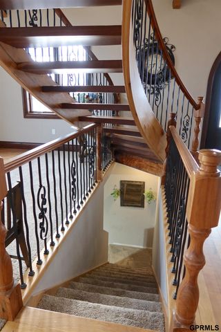 6192 Shady Lake Road, Columbus, NE 68601