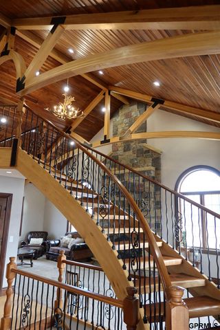 6192 Shady Lake Road, Columbus, NE 68601