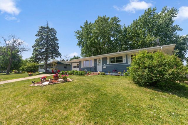 6280 7th Street NE, Fridley, MN 55432