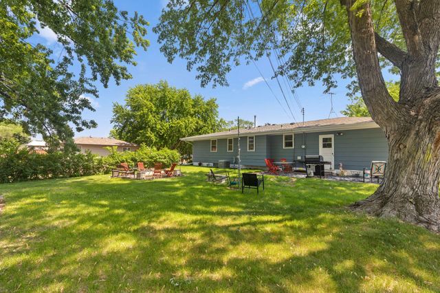6280 7th Street NE, Fridley, MN 55432