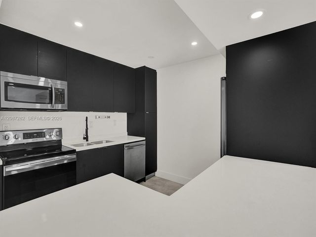 7111 Miami Lakes Drive N4, Miami Lakes, FL 33014