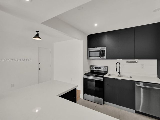 7111 Miami Lakes Drive N4, Miami Lakes, FL 33014