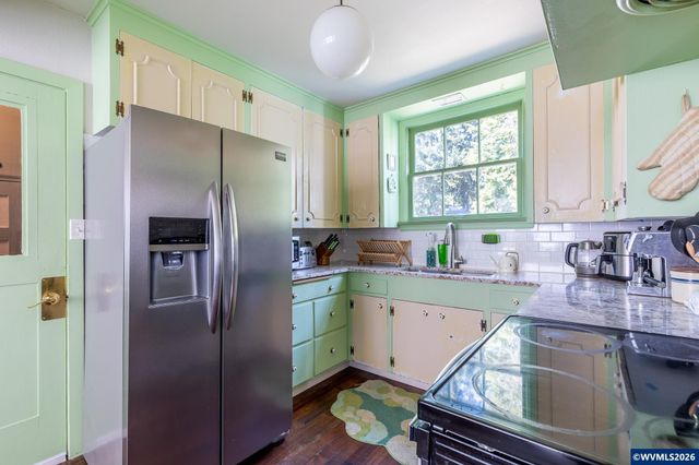 690 Electric Av SE, Salem, OR 97302