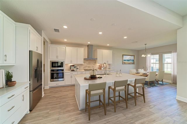 33870 TWILIGHT SEA PLACE, Dade City, FL 33525