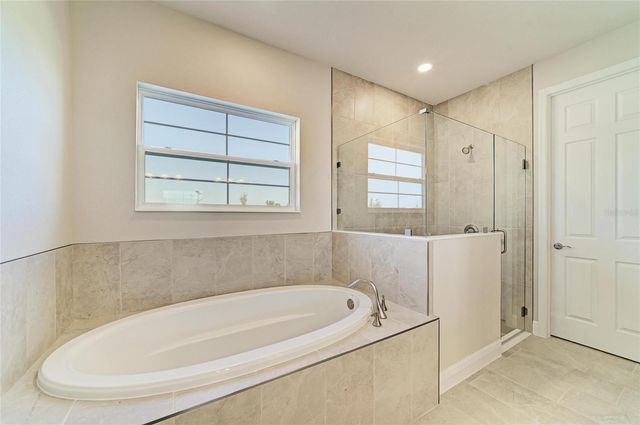 33870 TWILIGHT SEA PLACE, Dade City, FL 33525