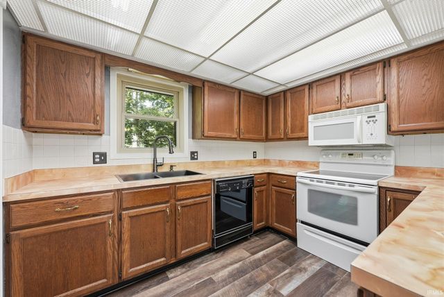 1130 Pion Road, Fort Wayne, IN 46845