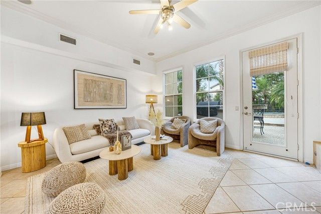 23 Vacaville, Irvine, CA 92602