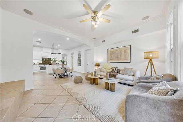 23 Vacaville, Irvine, CA 92602